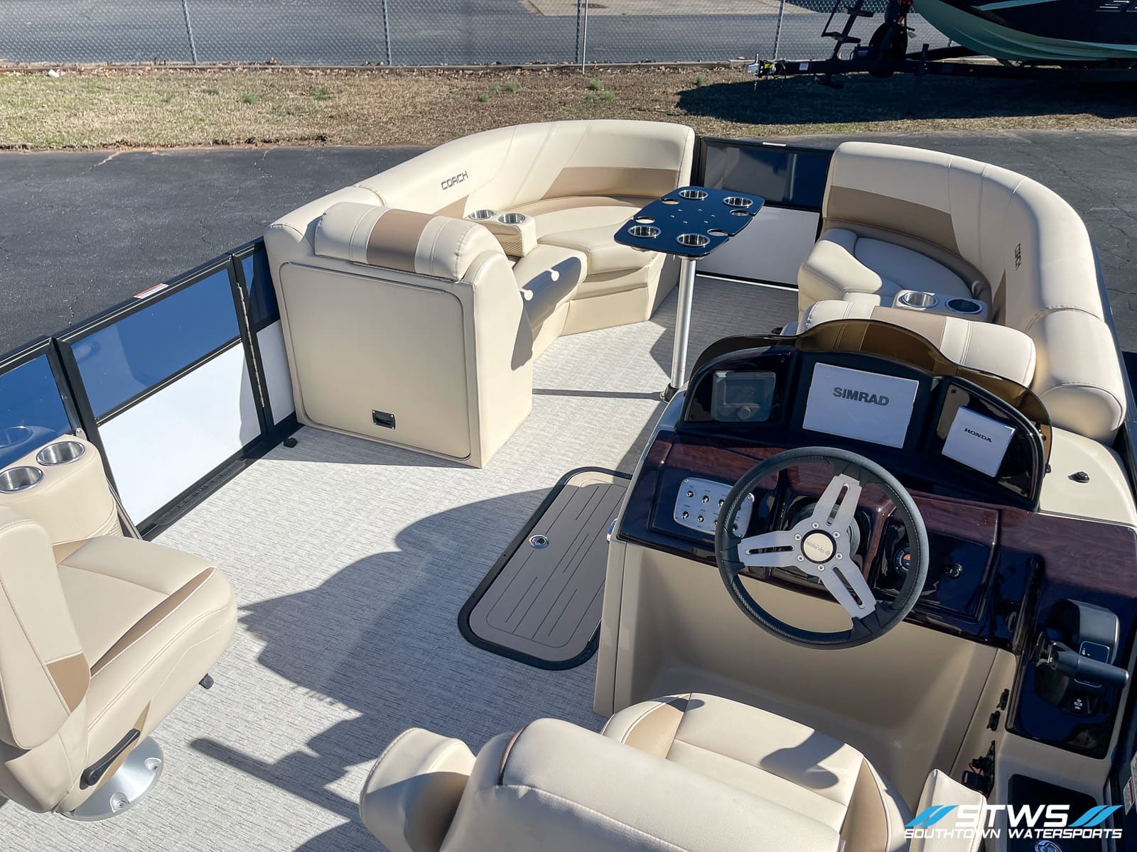 2023 Coach 243 FLC boat