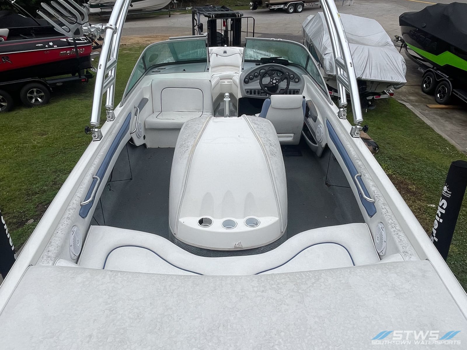 1999 Mastercraft Prostar 205 boat
