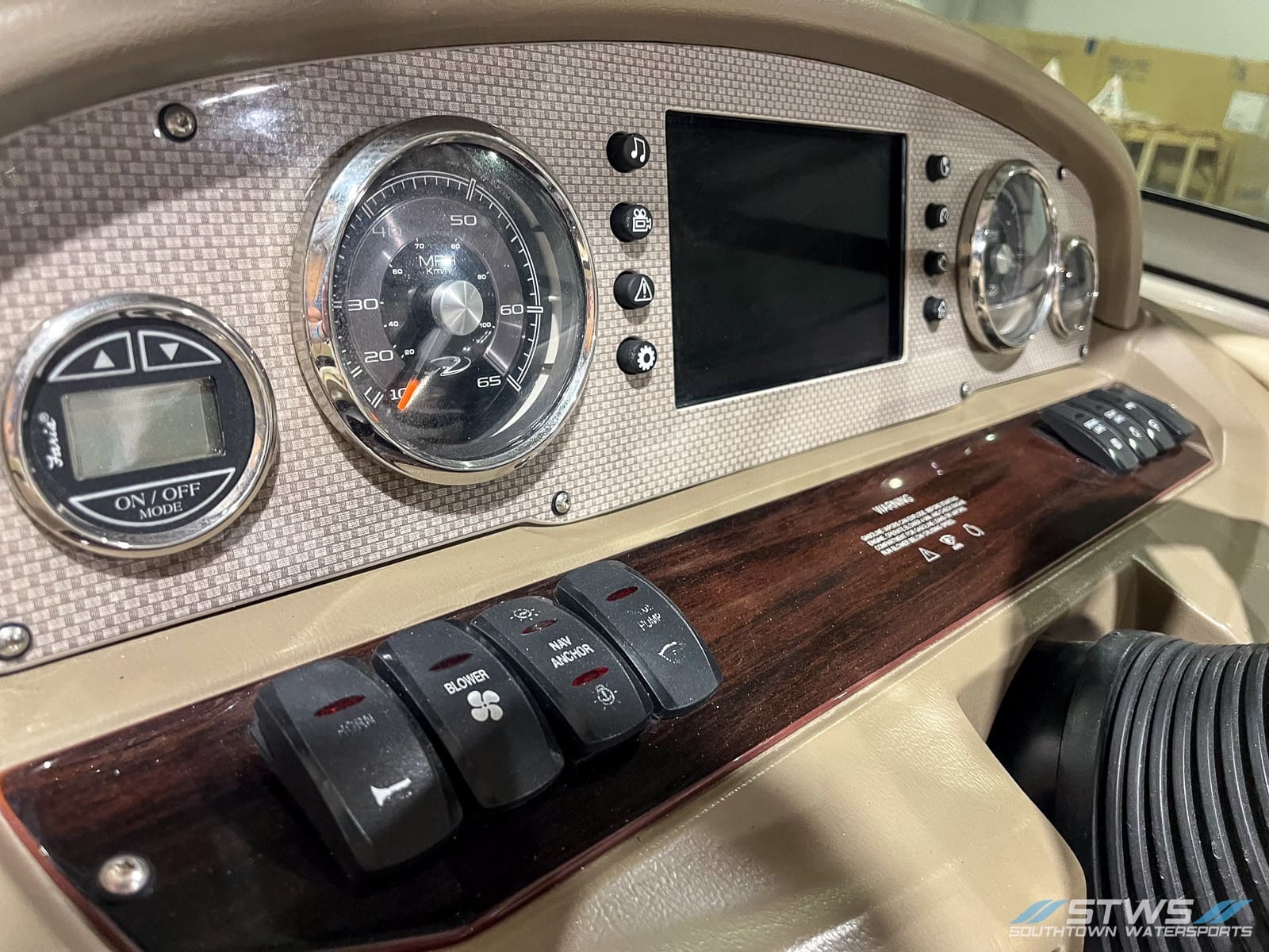 2014 - Regal - 2100 - boat - SouthTown Watersports - Charlotte, NC - gallery image