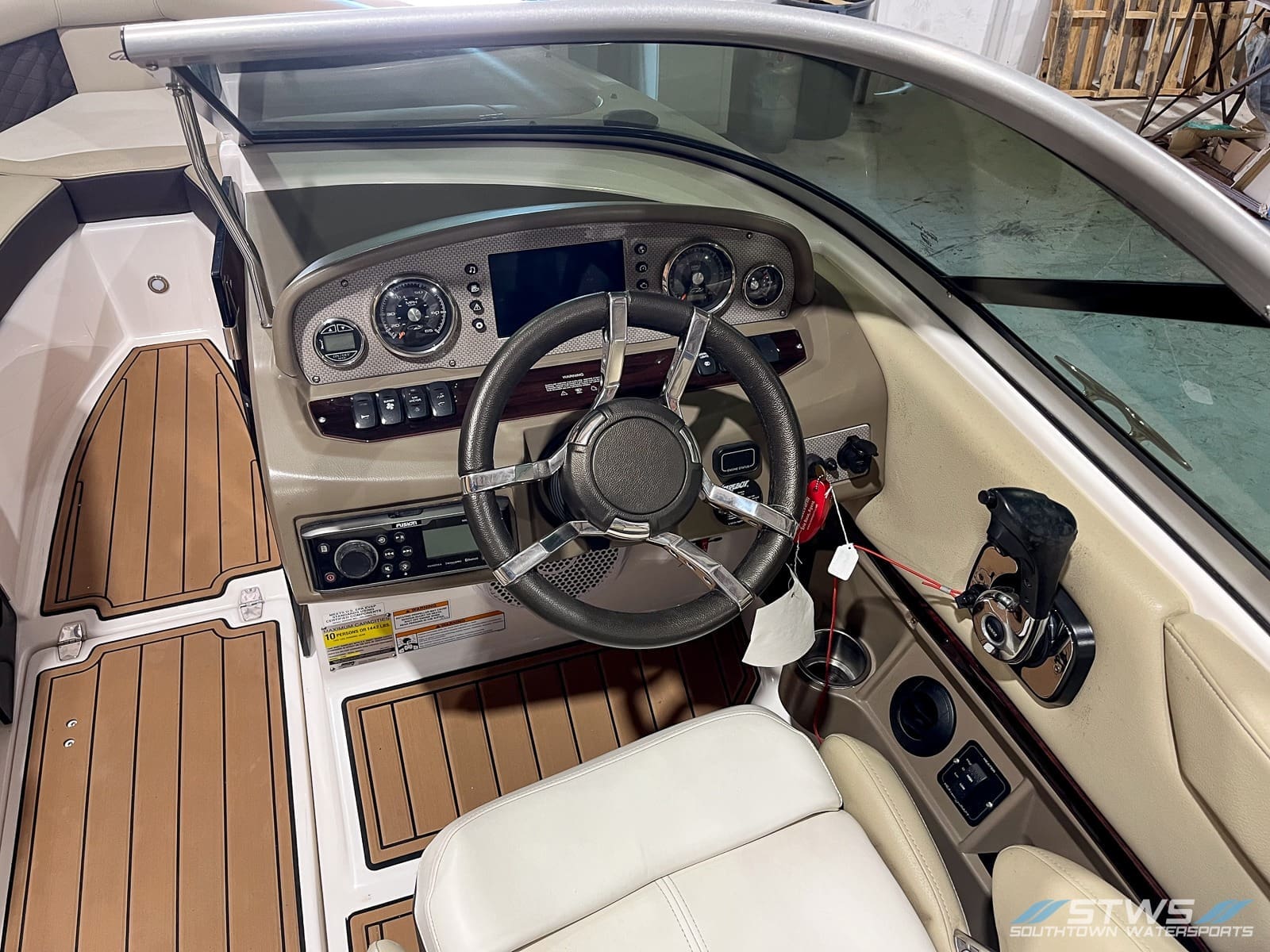2014 - Regal - 2100 - boat - SouthTown Watersports - Charlotte, NC - gallery image
