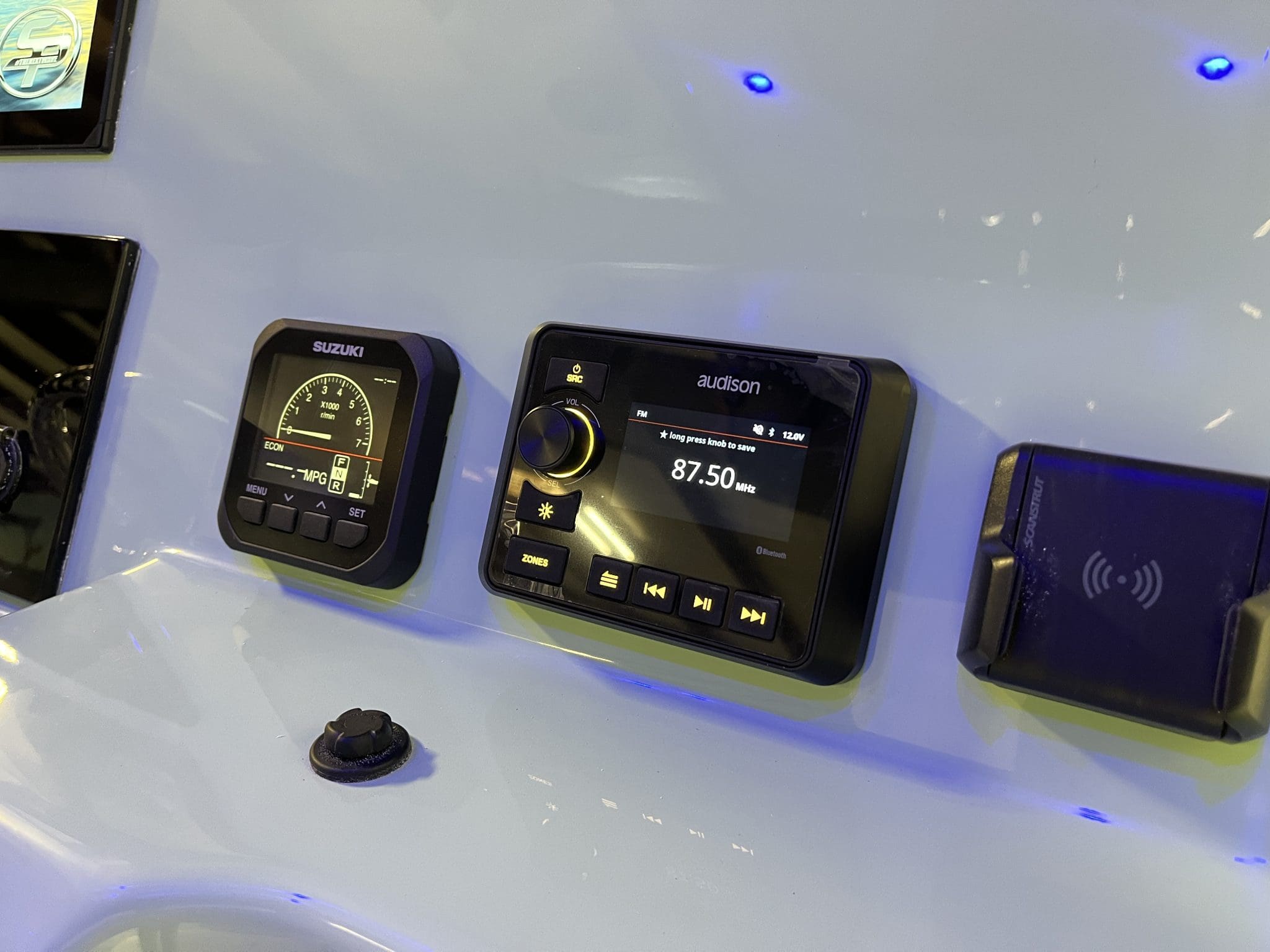 2026 - Sea Pro - 242 Sport - boat - Sea Foam / Tan - SouthTown Watersports - Charlotte, NC - gallery image