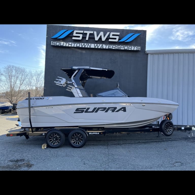2025 - Supra - SA 400 - boat - Gray / Tan - SouthTown Watersports - Charlotte, NC - featured image