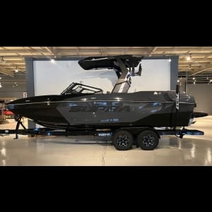2025 Supra SA 400 boat