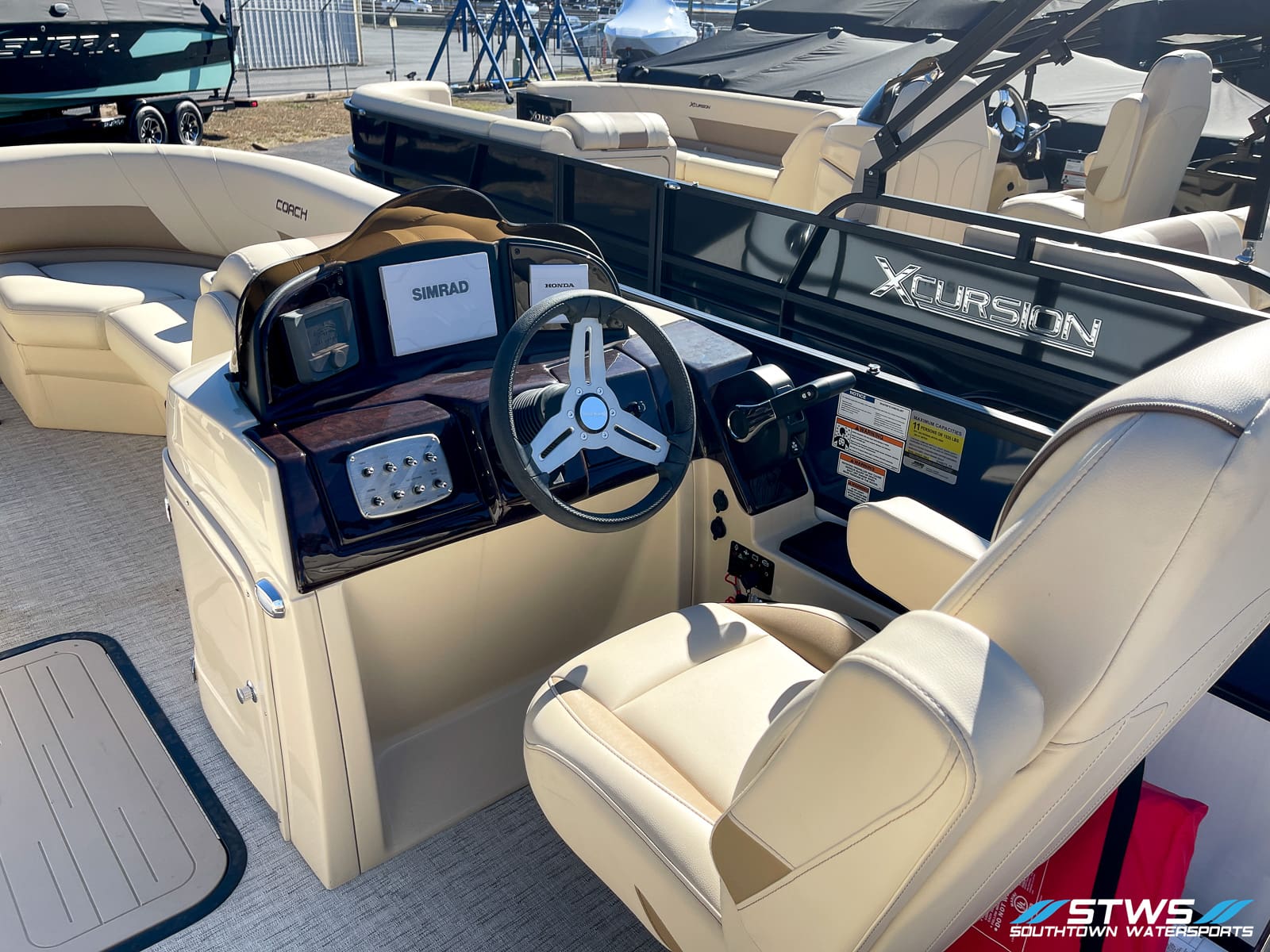 2023 Coach 243 Flc boat