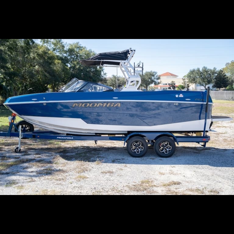 2025 Moomba Max boat