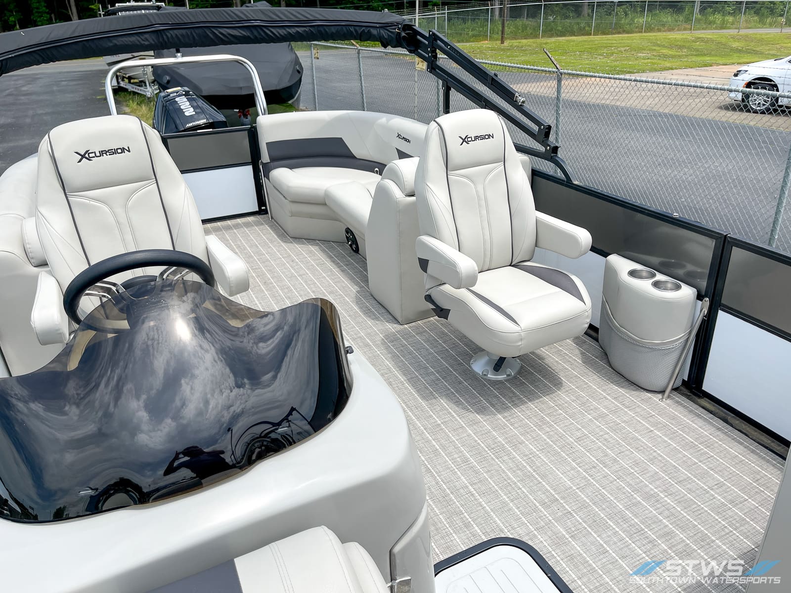 2023 Xcursion Rfx 243 boat