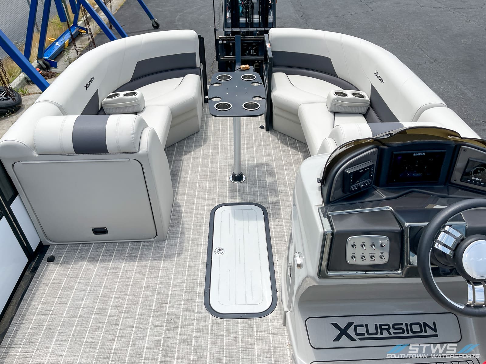 2023 Xcursion Rfx 243 boat