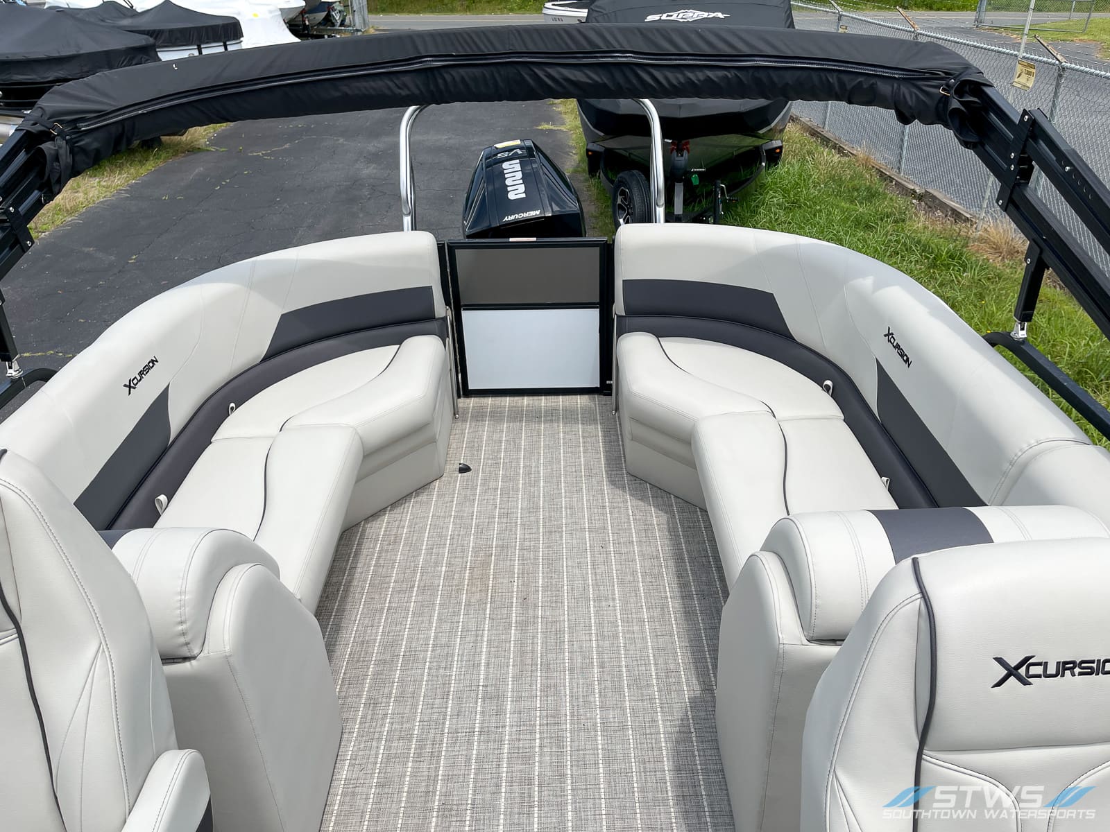 2023 Xcursion Rfx 243 boat