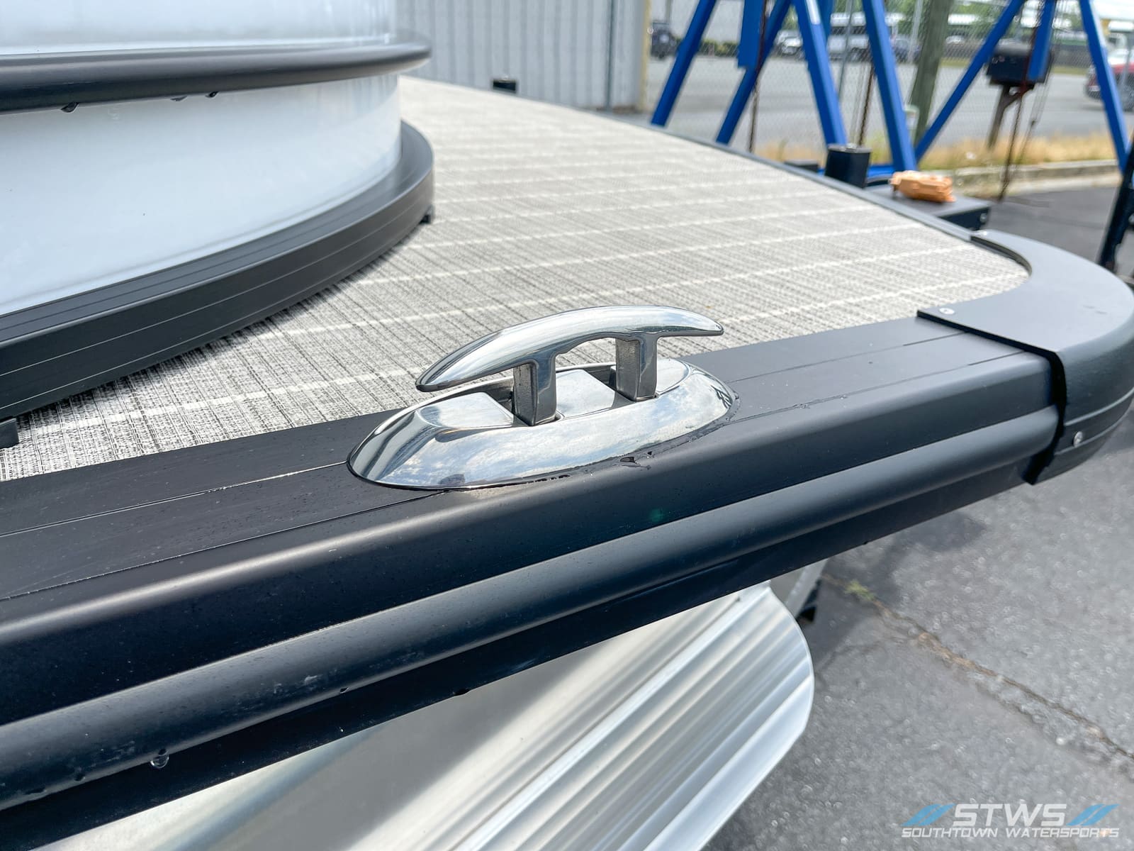 2023 Xcursion Rfx 243 boat