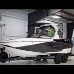 2027 - Supra - R225 - boat - Eclipse Flake / Pure White / Pecan - SouthTown Watersports - Charlotte, NC - gallery image