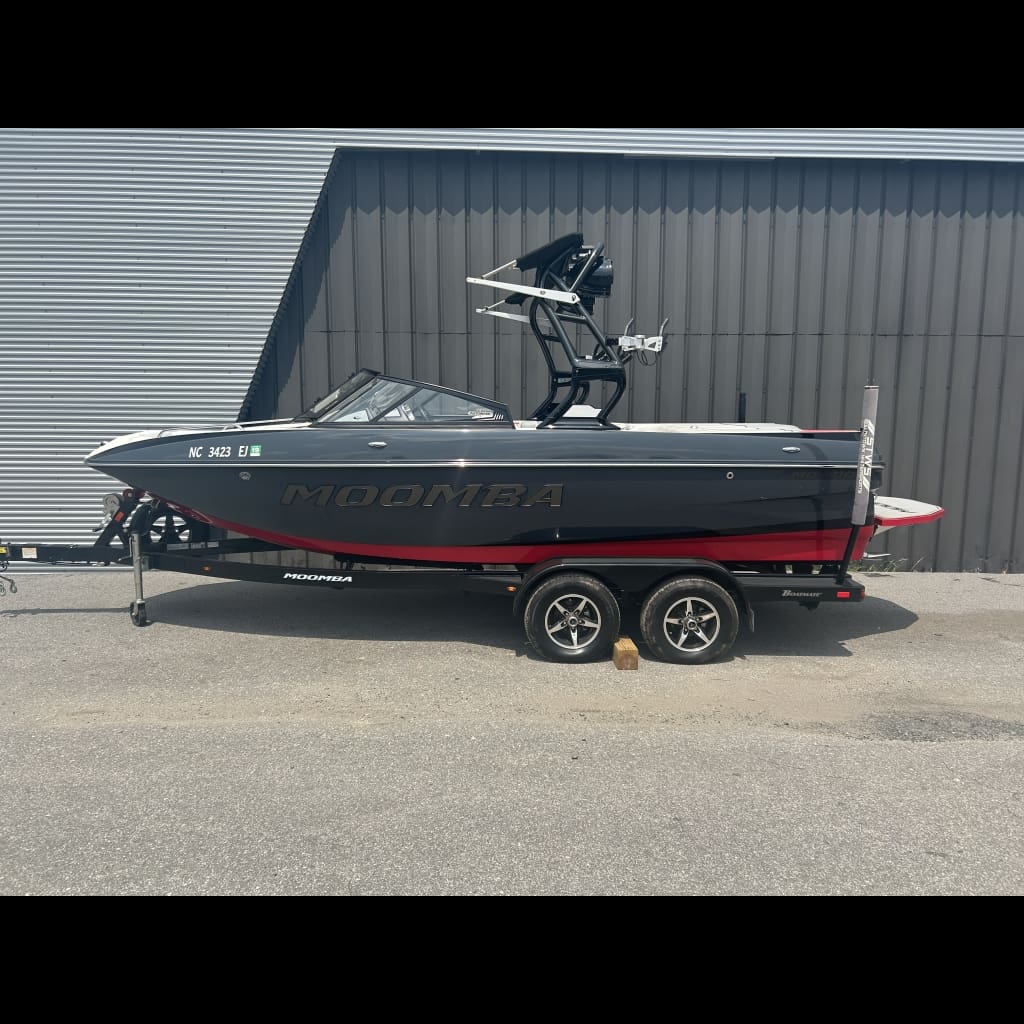 2018 Moomba Mondo